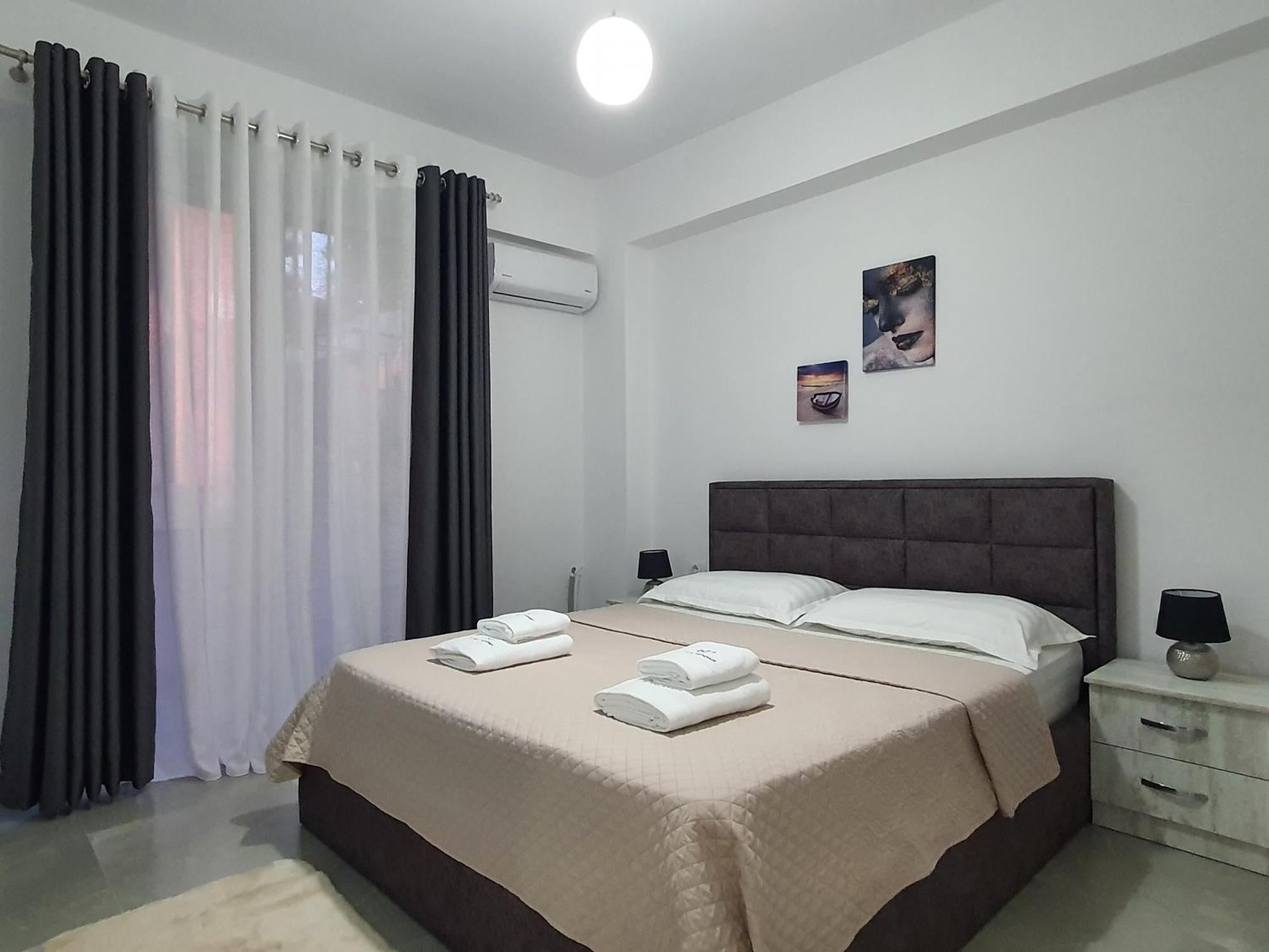 סרנדה Flore Rooms מראה חיצוני תמונה