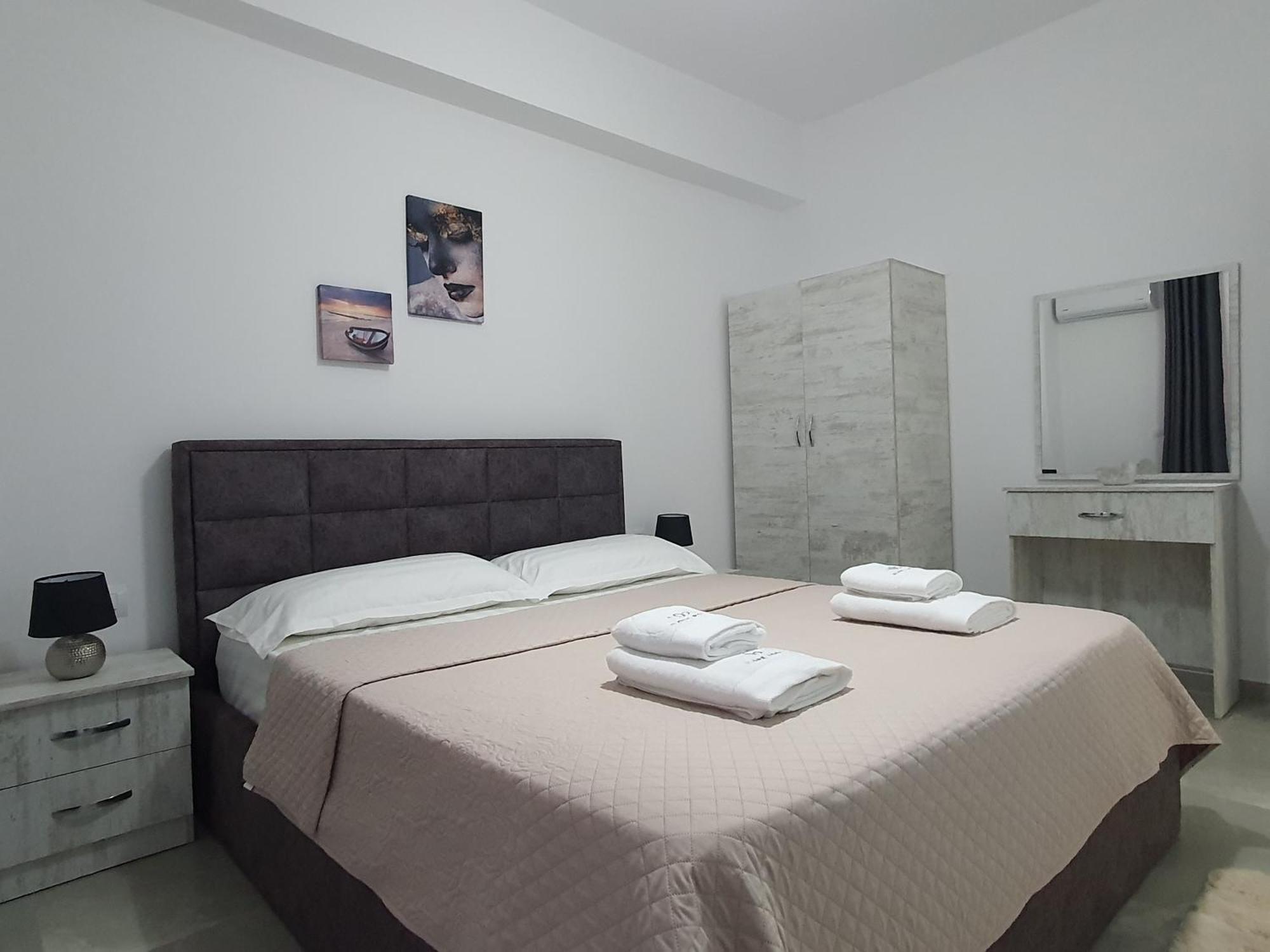 סרנדה Flore Rooms חדר תמונה