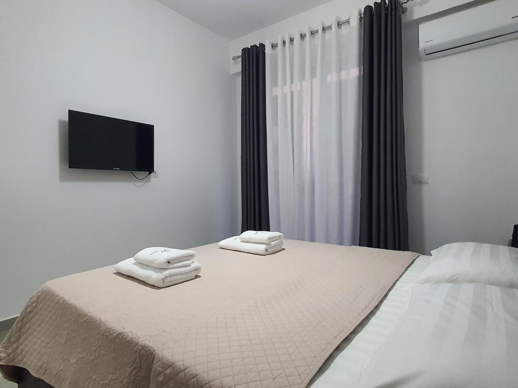 סרנדה Flore Rooms חדר תמונה
