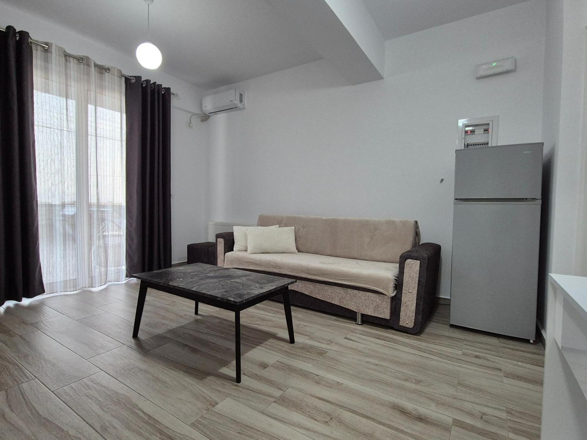 סרנדה Flore Rooms מראה חיצוני תמונה