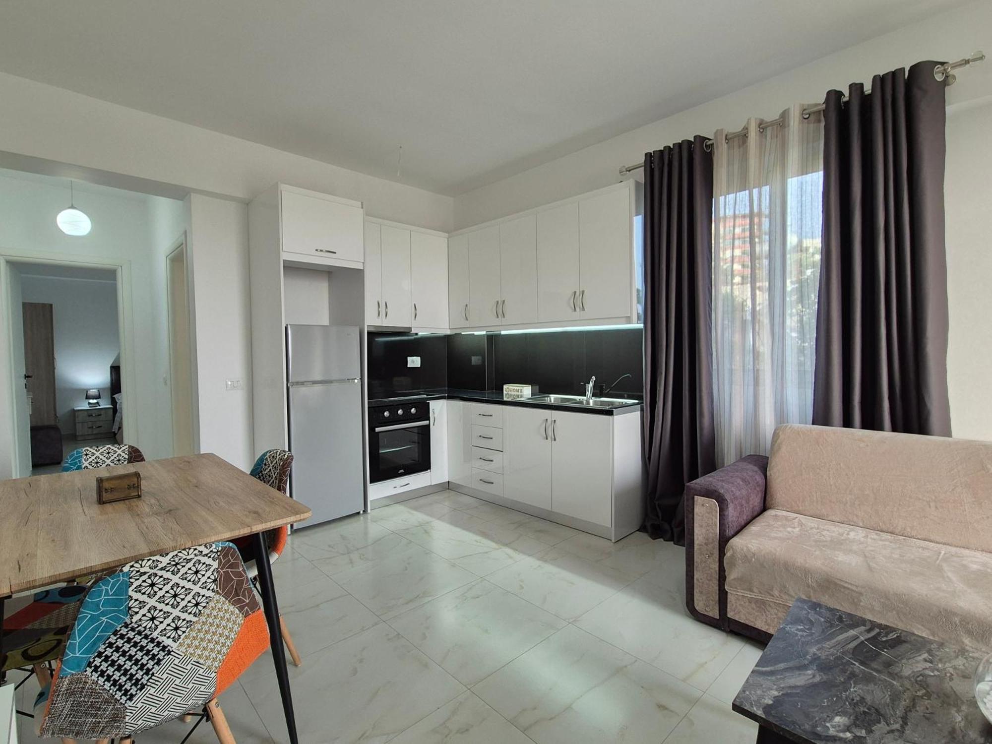 סרנדה Flore Rooms מראה חיצוני תמונה