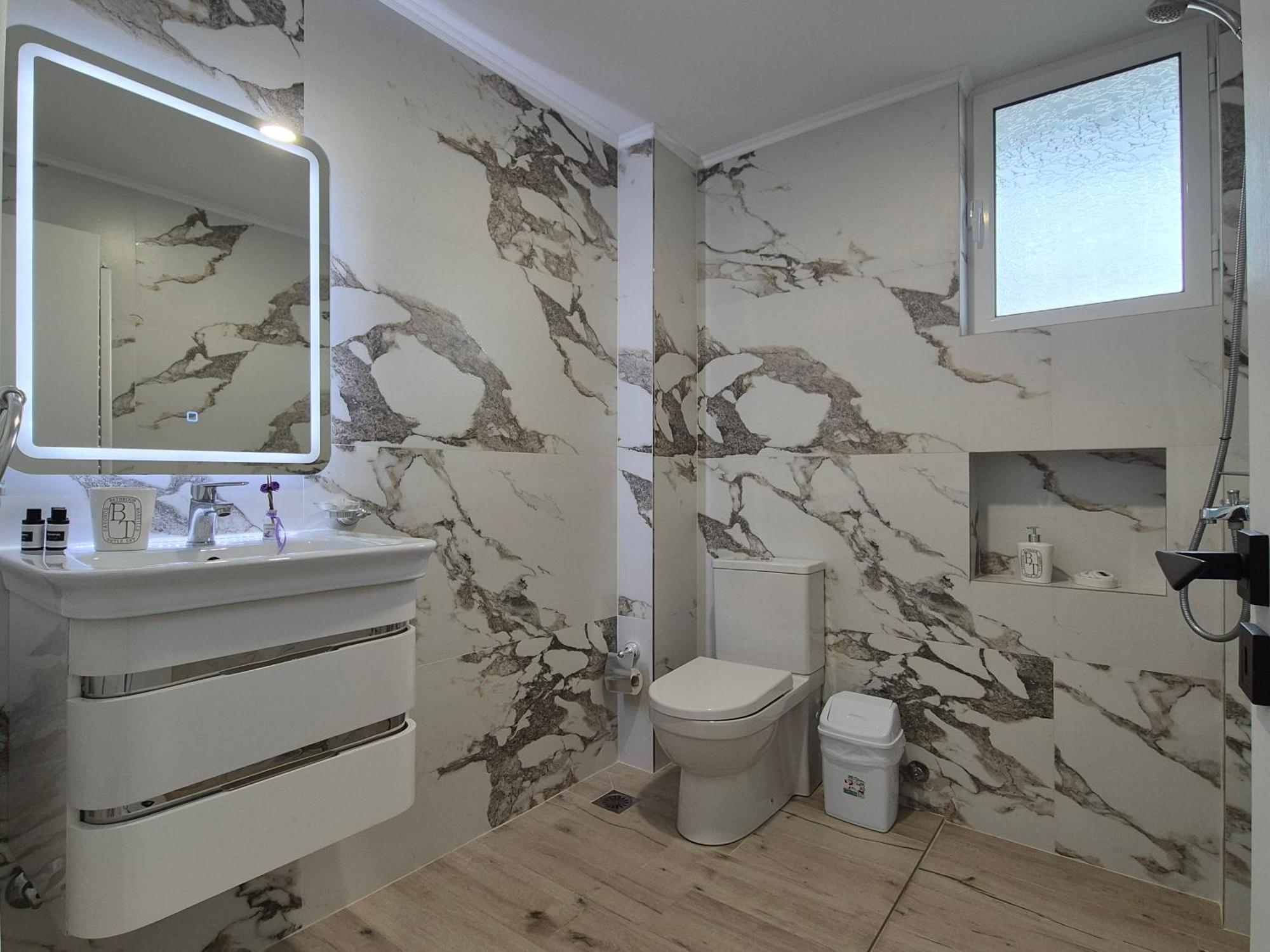 סרנדה Flore Rooms מראה חיצוני תמונה
